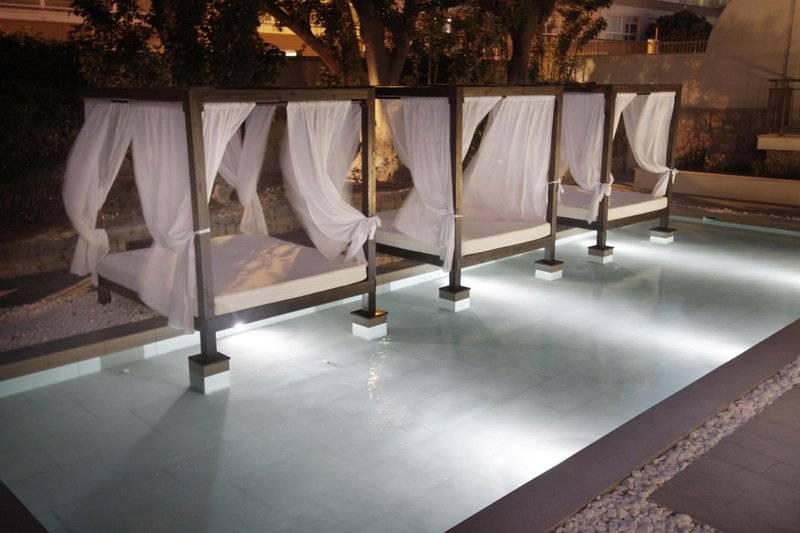 10_2496023_p 10_2496023_p