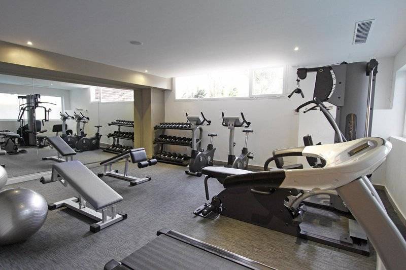 26_2496035_f 26_2496035_f