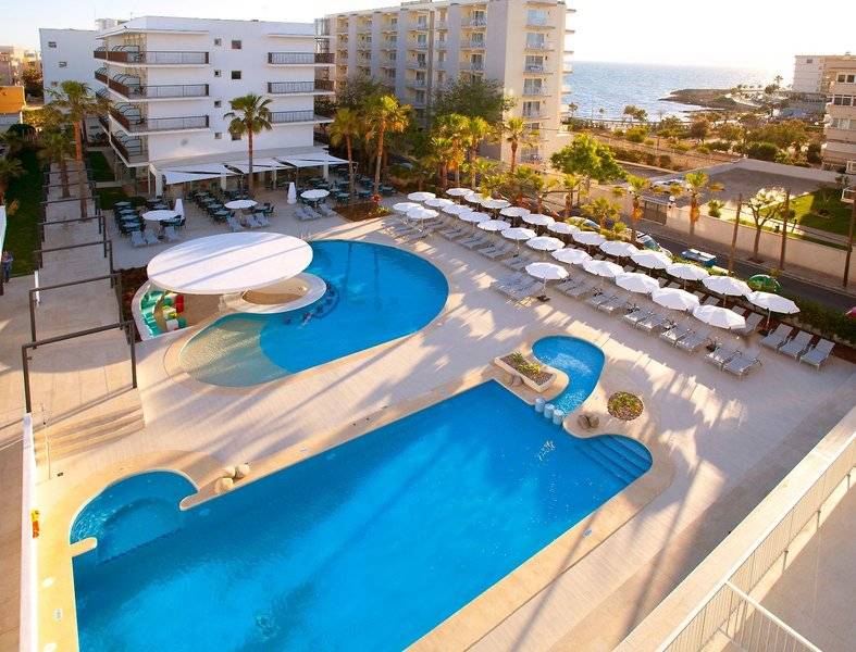 8_11534036_p 8_11534036_p