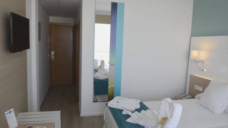 17_2451530_w 17_2451530_w