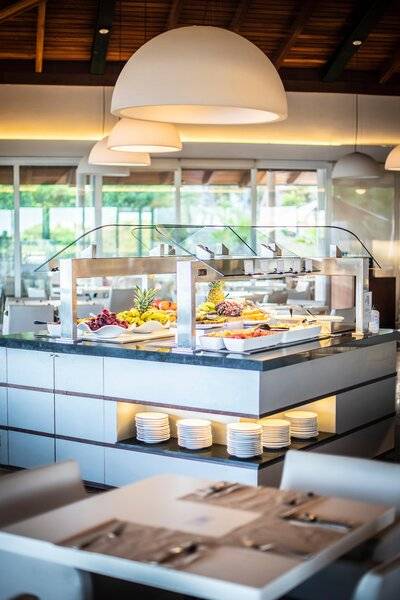 27_16970330_r 27_16970330_r