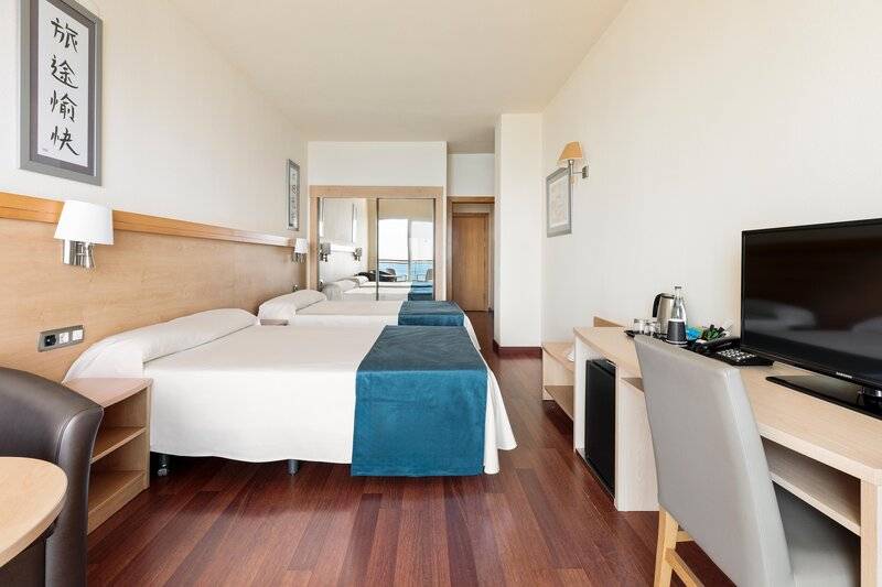 19_19655429_w 19_19655429_w