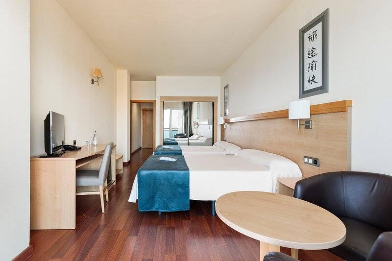 24_19655469_w 24_19655469_w