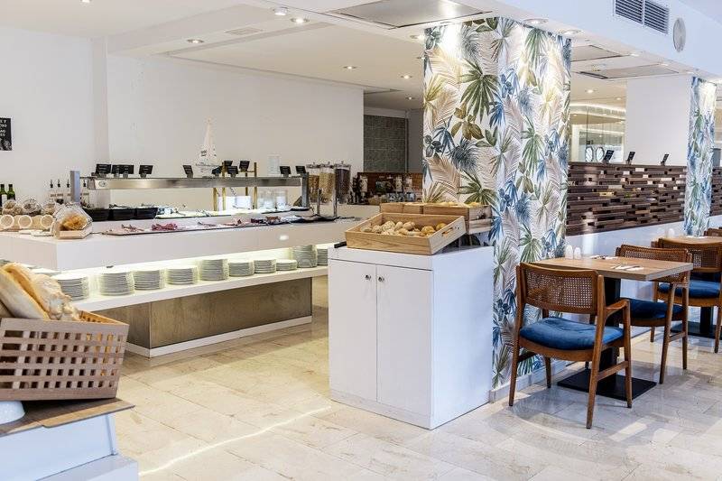 11_17419578_r 11_17419578_r