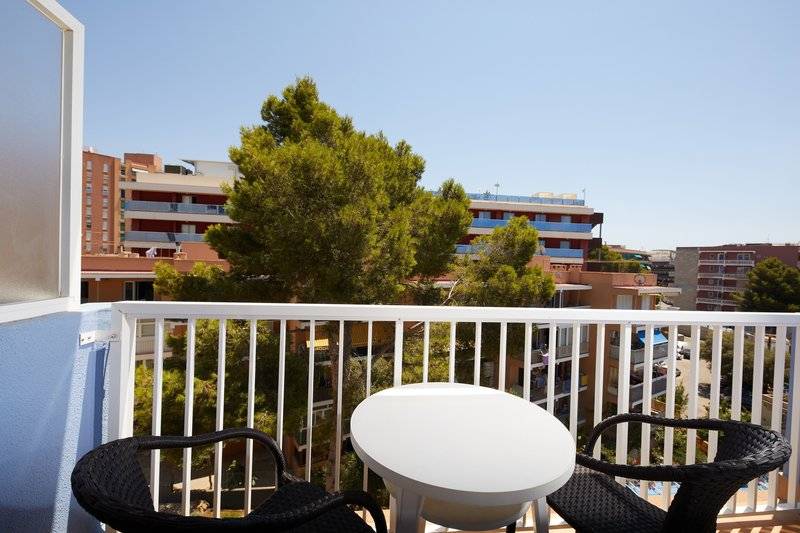 29_15359844_w 29_15359844_w