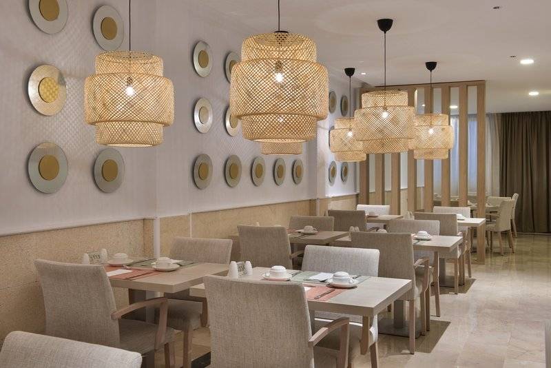 9_19754532_r 9_19754532_r