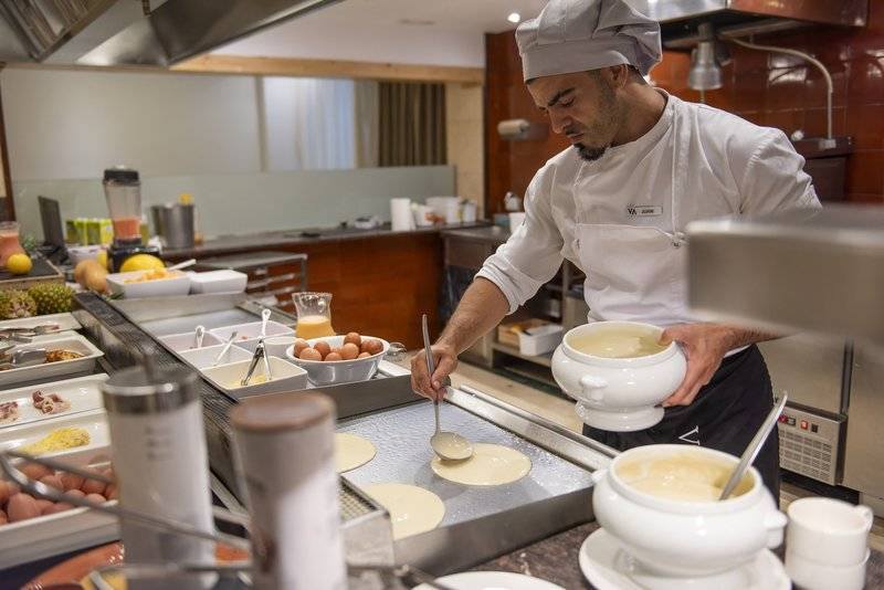 12_19754547_r 12_19754547_r