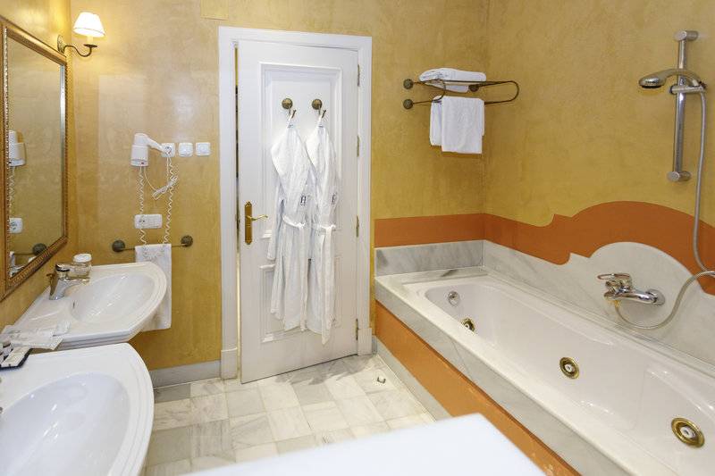 25_11209225_w 25_11209225_w