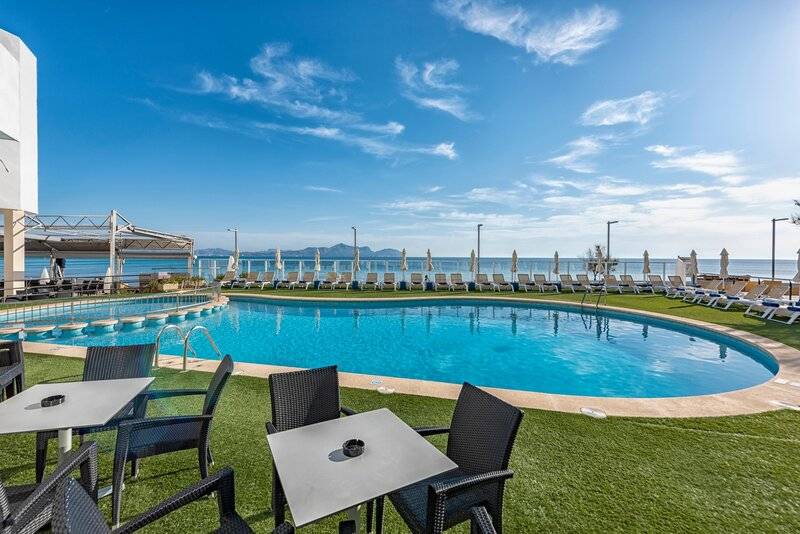 12_18375101_p 12_18375101_p