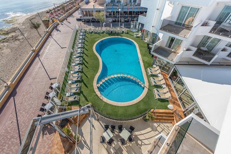 14_18375116_p 14_18375116_p