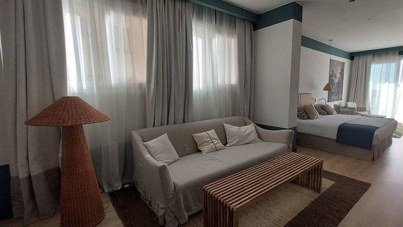 27_16769853_w 27_16769853_w