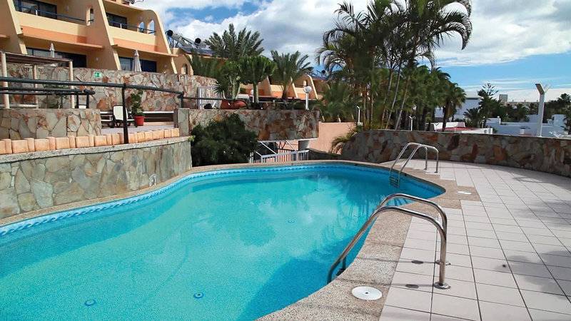 10_4684331_p 10_4684331_p