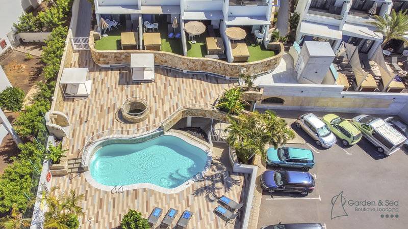 14_15609285_p 14_15609285_p