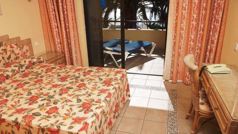 16_4684334_w 16_4684334_w