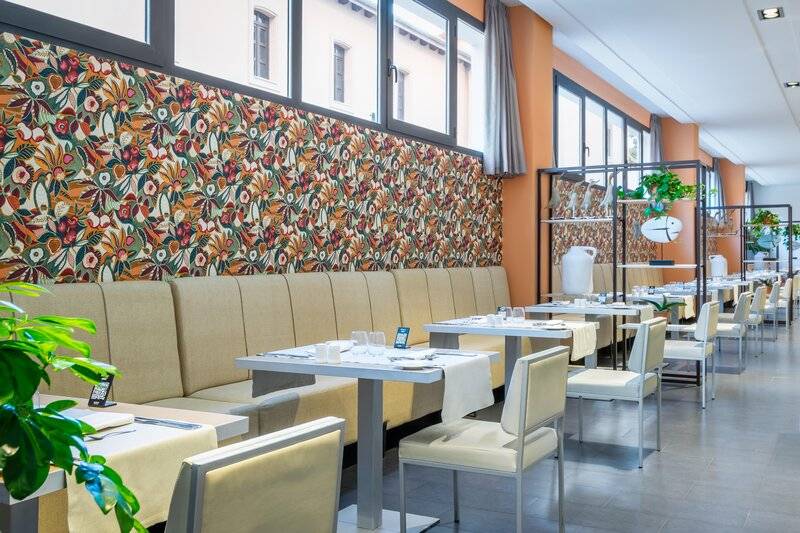 16_22422267_r 16_22422267_r