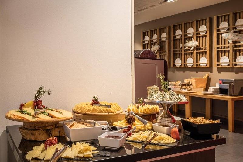 26_19316623_r 26_19316623_r