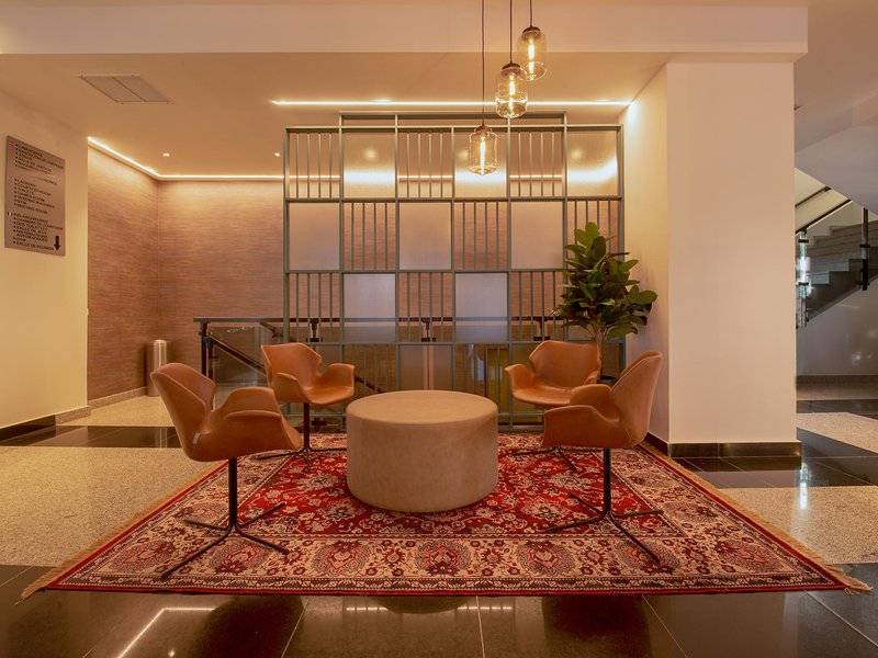 29_7618929_w 29_7618929_w