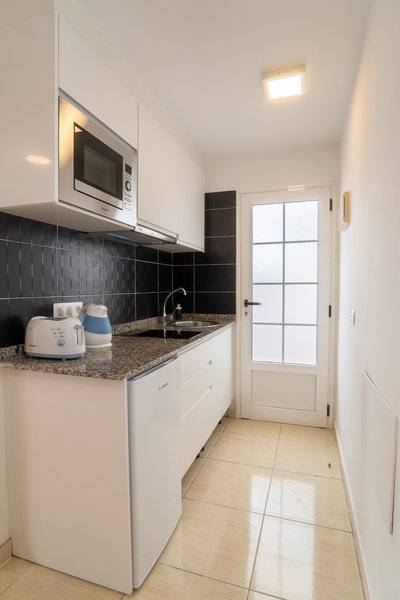 11_18648076_w 11_18648076_w