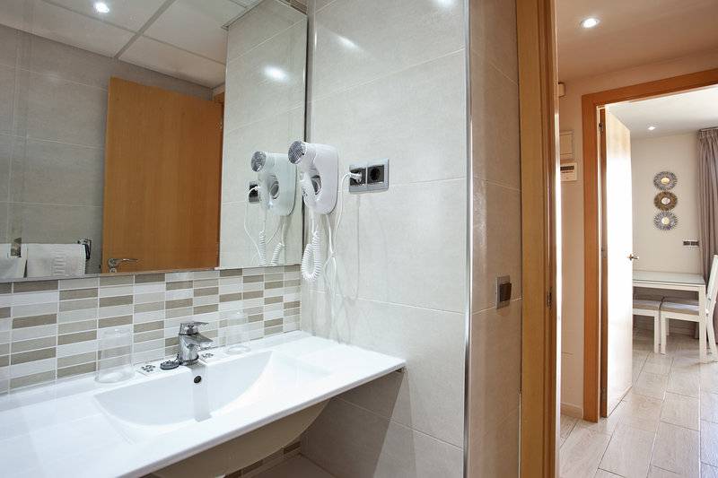 13_11218237_w 13_11218237_w