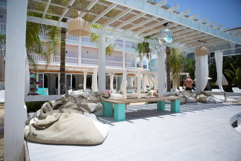 28_17151605_t 28_17151605_t