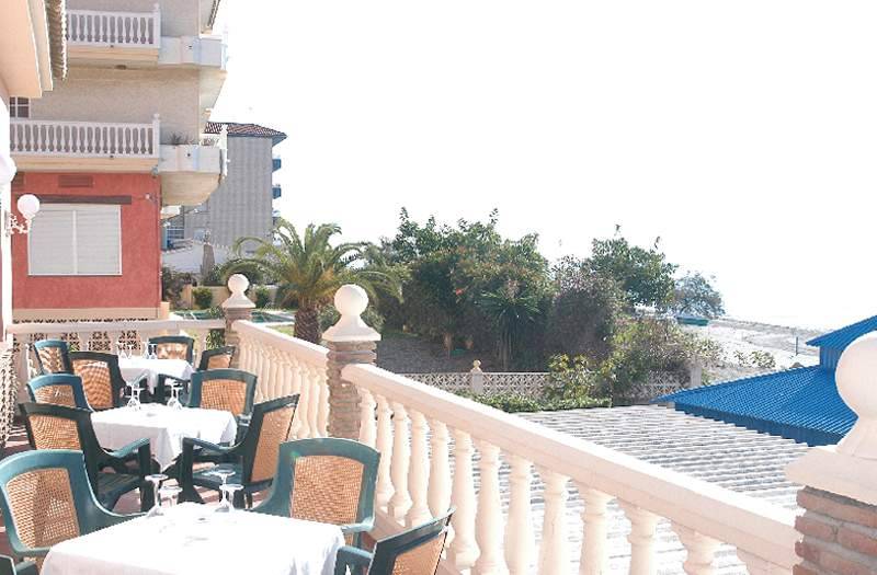 8_860233_r 8_860233_r