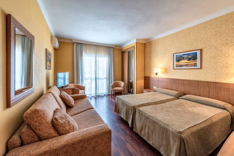 29_14198696_w 29_14198696_w