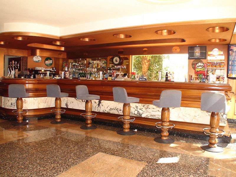 24_674422_ba 24_674422_ba