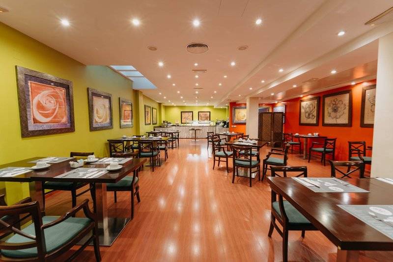 8_16772363_r 8_16772363_r