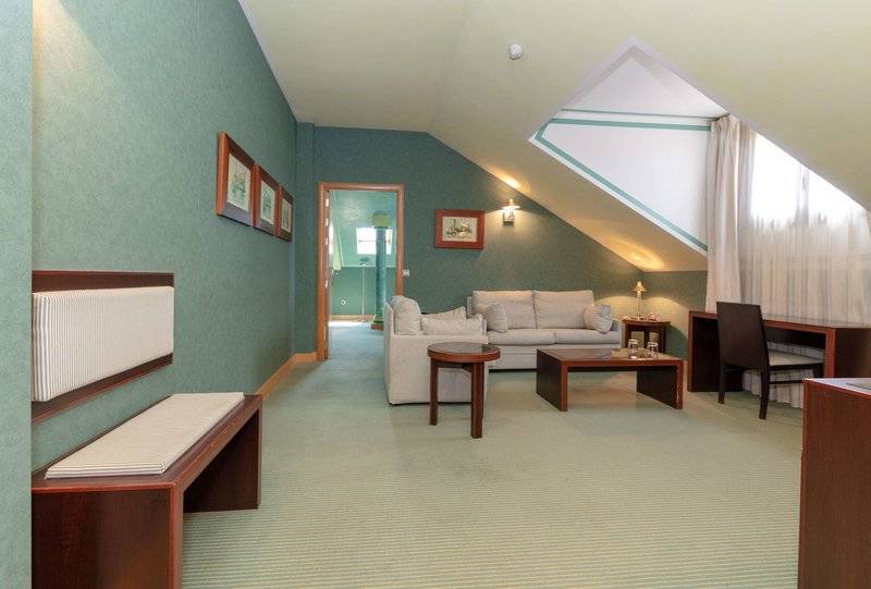 25_16772328_w 25_16772328_w