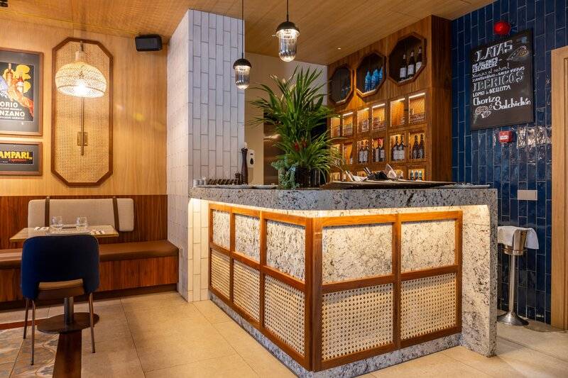 12_22643400_r 12_22643400_r