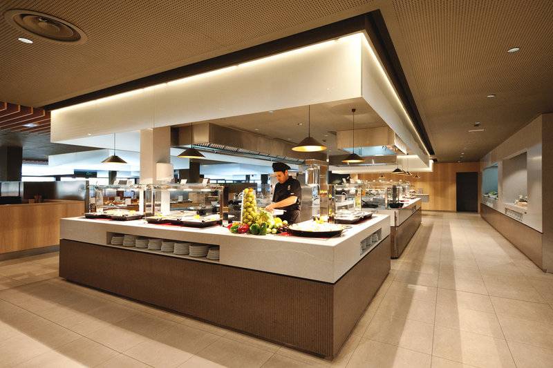 13_11311983_r 13_11311983_r