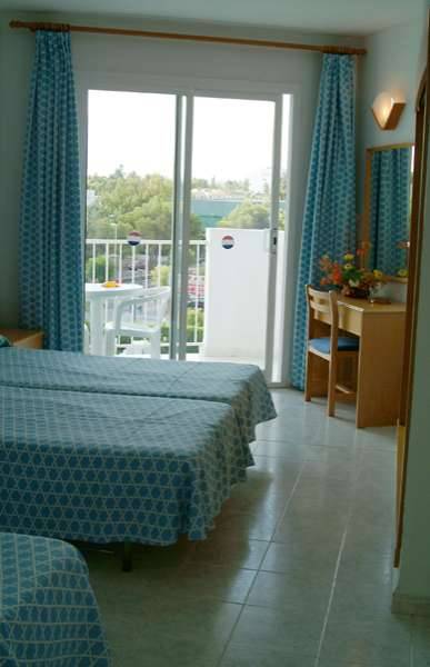 23_880972_w 23_880972_w