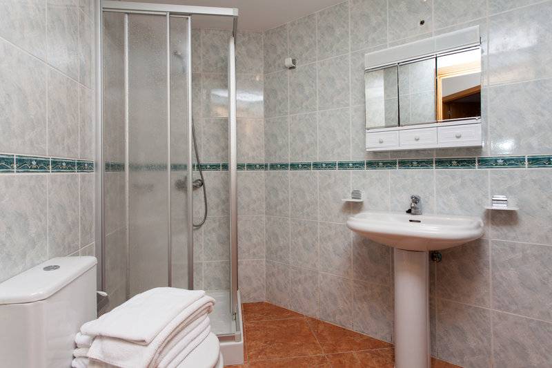 8_7716776_w 8_7716776_w