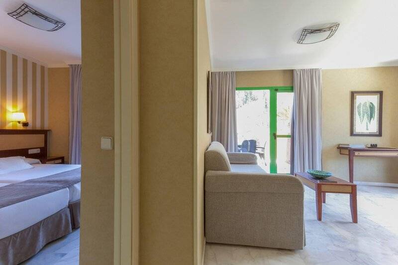 14_22919864_w 14_22919864_w