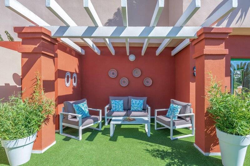 22_22919904_w 22_22919904_w