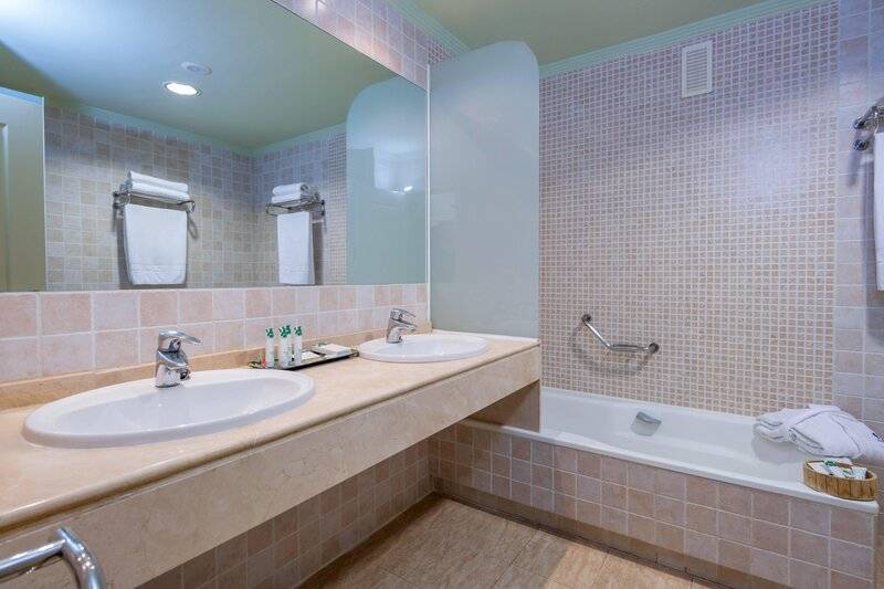 23_22919909_w 23_22919909_w