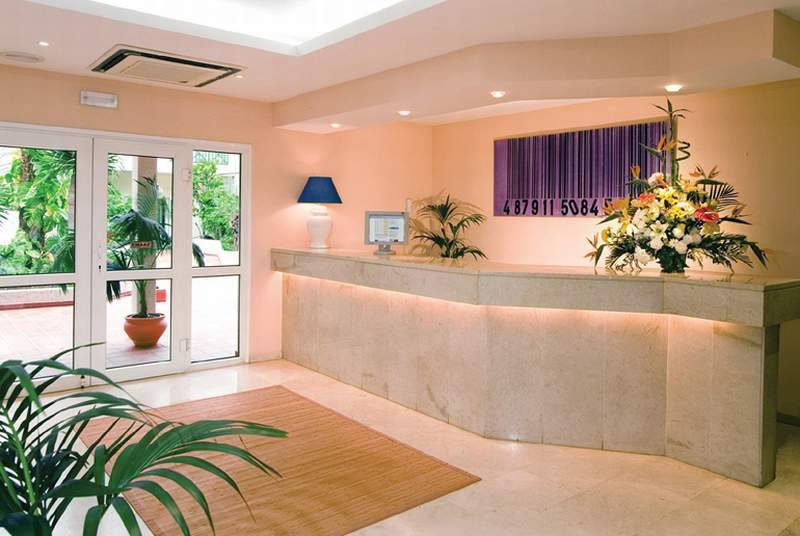 16_793804_l 16_793804_l