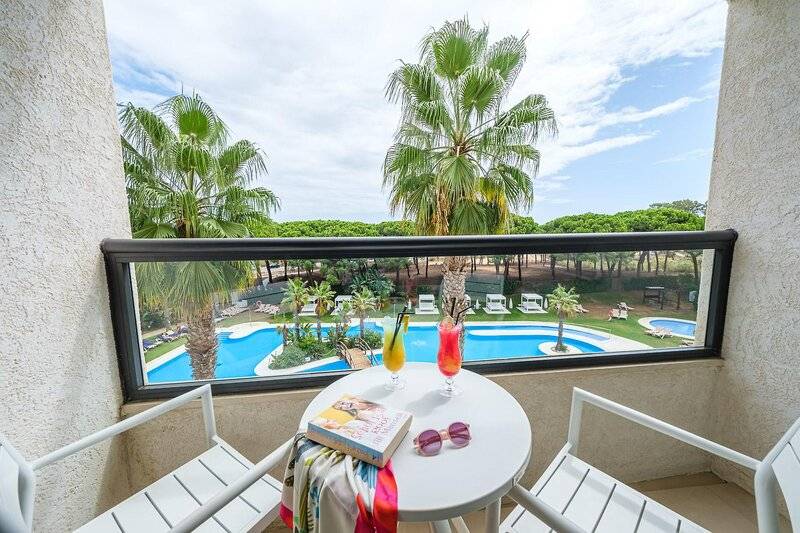 26_22403446_w 26_22403446_w