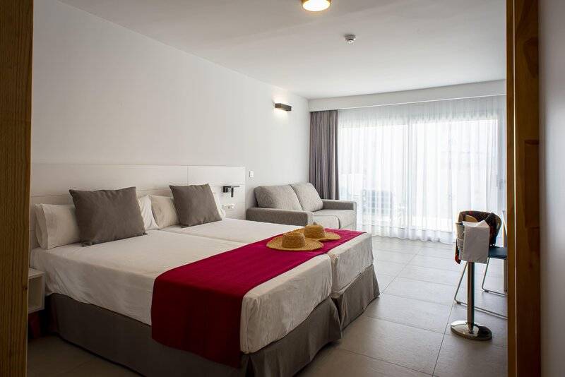 8_19321697_w 8_19321697_w