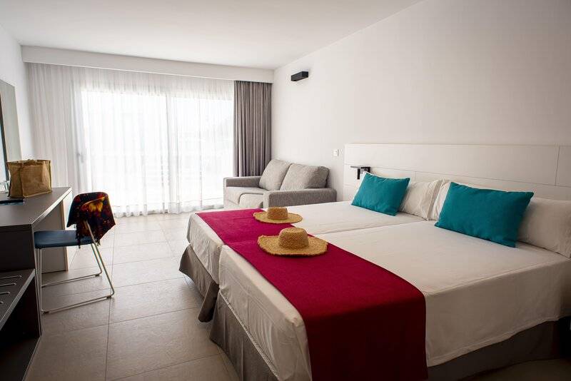 10_19321707_w 10_19321707_w