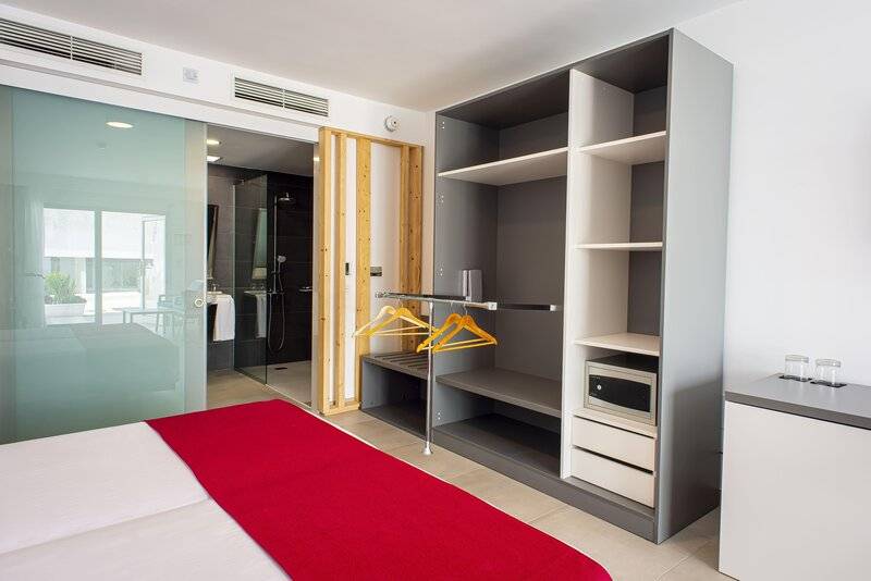 18_19321772_w 18_19321772_w