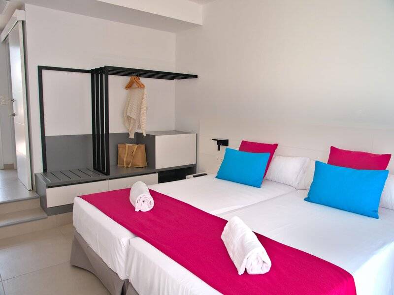 25_19321832_w 25_19321832_w