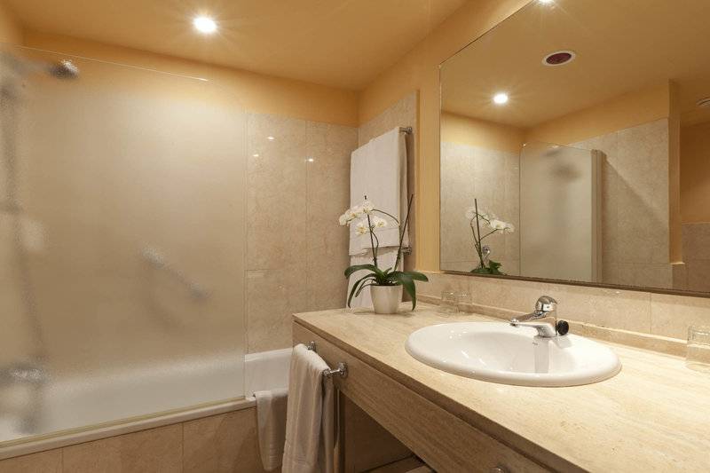 18_2756360_w 18_2756360_w