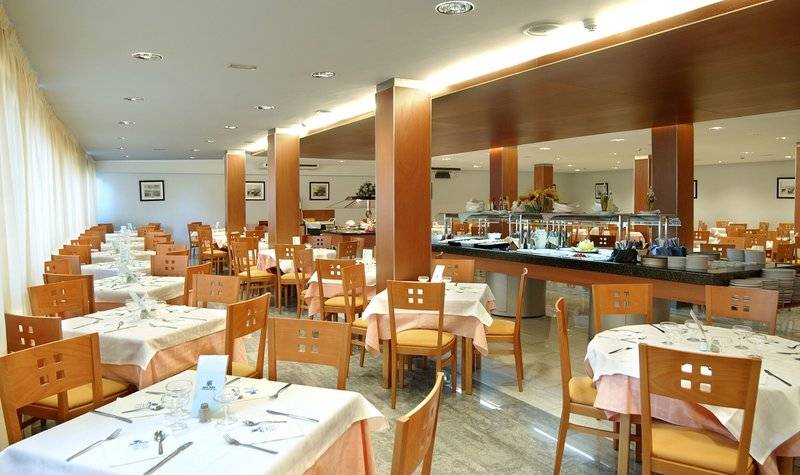 9_11175591_r 9_11175591_r