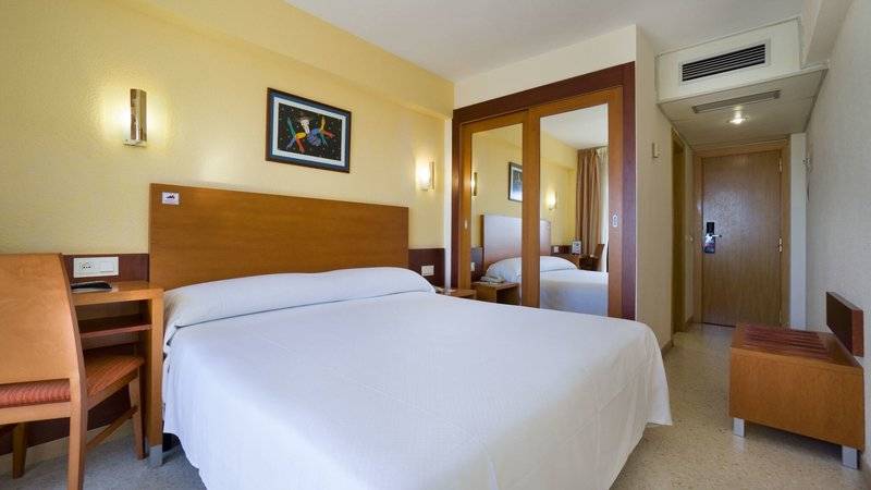 19_11175641_w 19_11175641_w