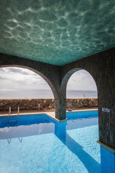 12_16618558_p 12_16618558_p