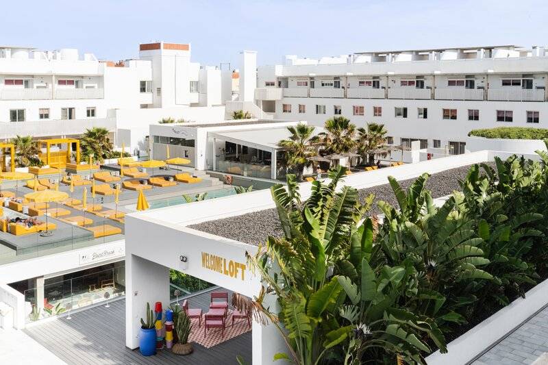 9_16507777_a 9_16507777_a