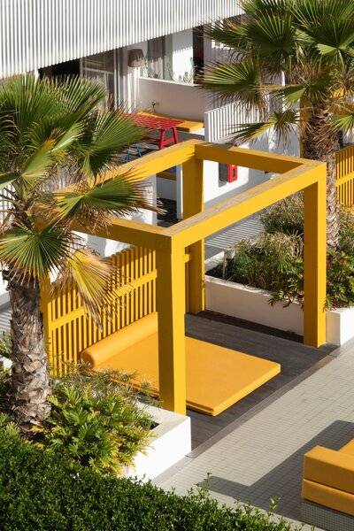 10_16507802_a 10_16507802_a