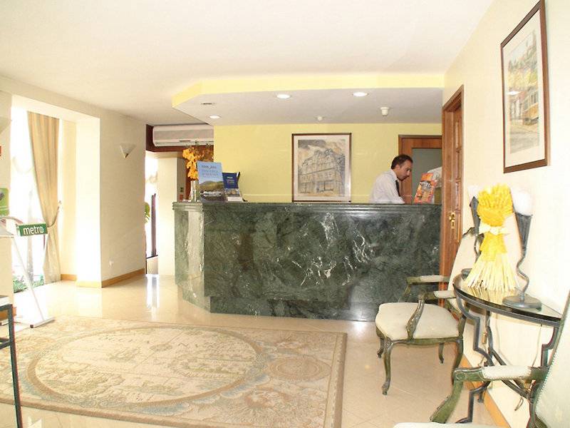 12_803620_l 12_803620_l