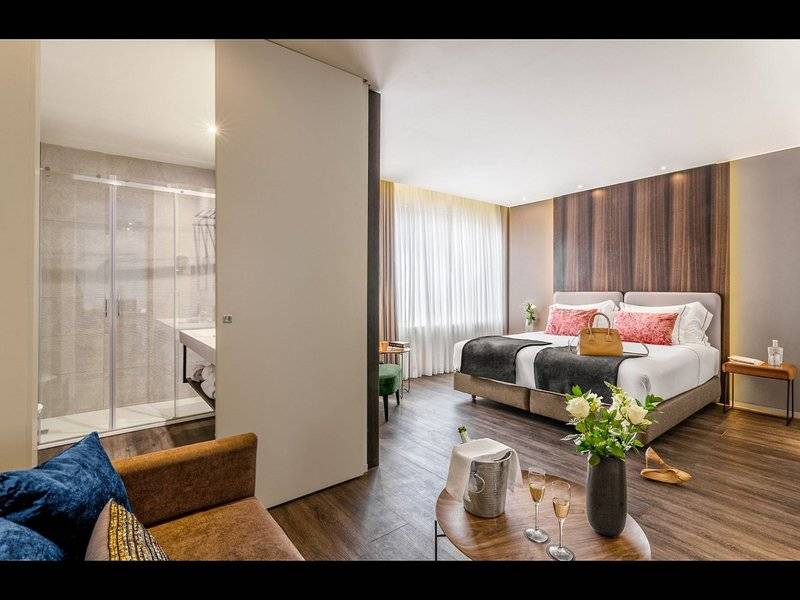 8_16828213_w 8_16828213_w